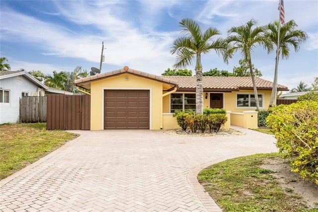 2 of 37 - 1680 Nw 43rd St, Oakland Park, FL