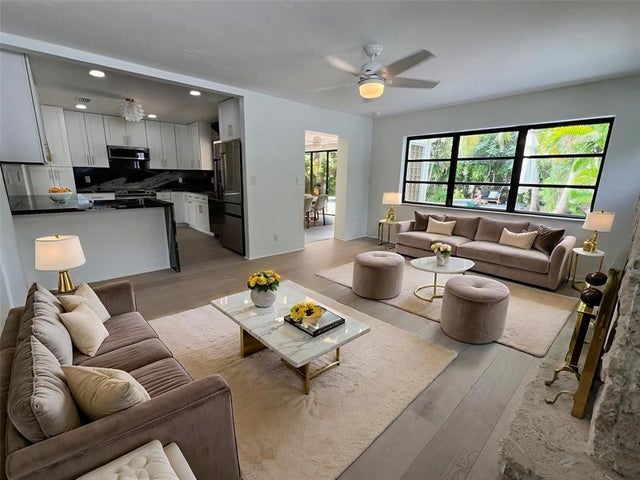 4 of 27 - 4408 Monroe, Hollywood, FL