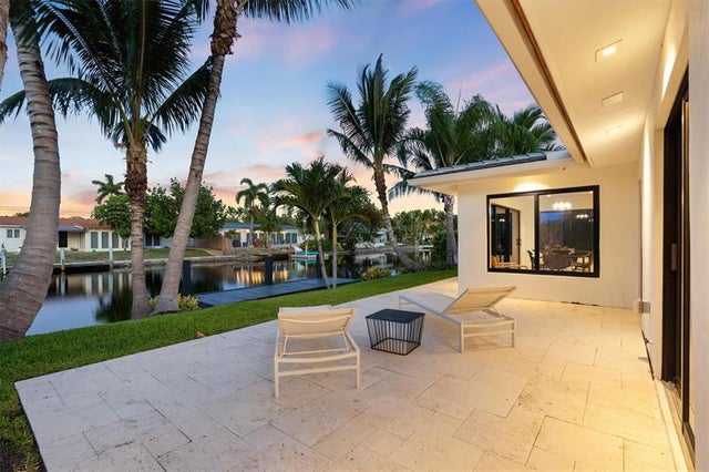 2 of 37 - 2500 Ne 17th Ter, Wilton Manors, FL