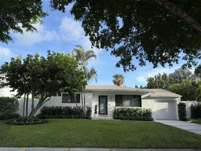 1 of 26 - 358 Putnam Ranch Rd, West Palm Beach, FL