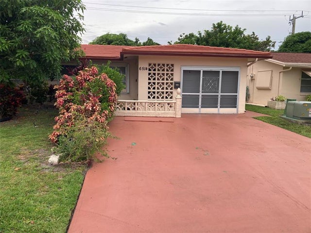 3 of 27 - 6514 Nw 57th Ct, Tamarac, FL