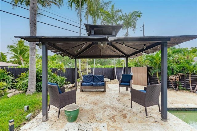 5 of 33 - 1900 Bayview Drive, Fort Lauderdale, FL
