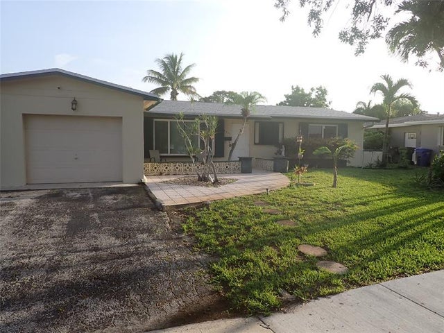 8501 Nw 19th St, Pembroke Pines