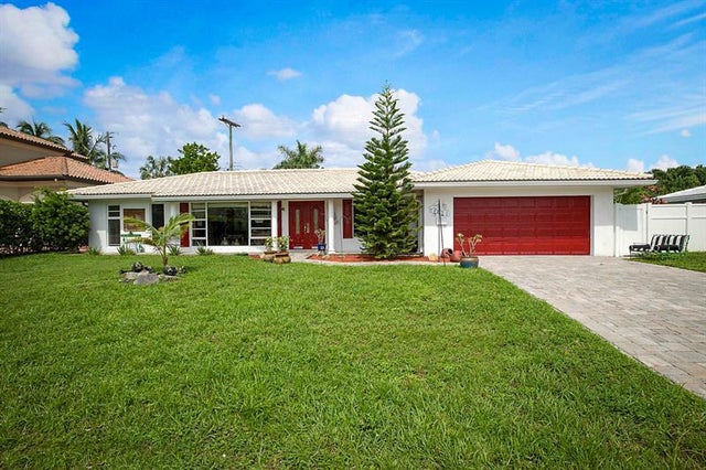 1 of 47 - 4421 Ne 23rd Ave, Lighthouse Point, FL