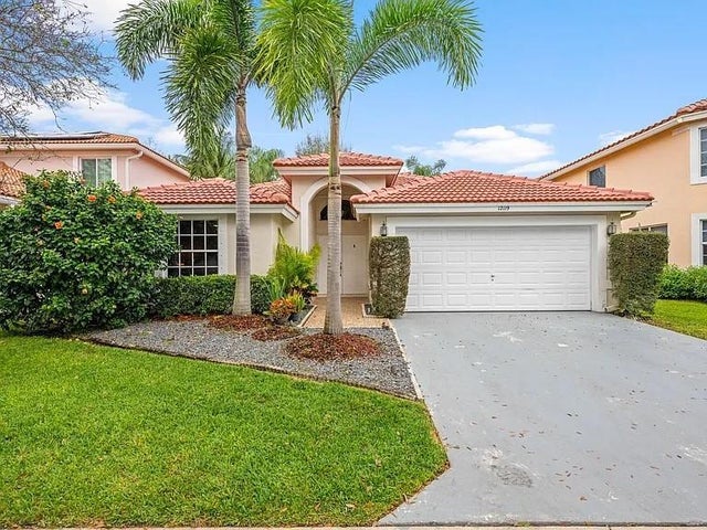 1 of 26 - 12119 Sunset Point Circle, Wellington, FL