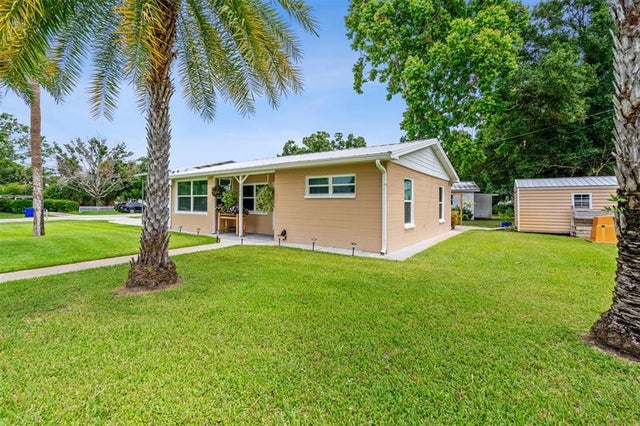 1 of 28 - 2106 36th Ave, Vero Beach, FL