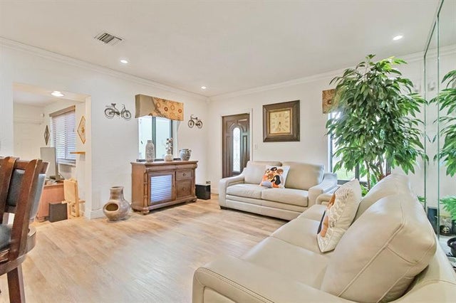 4 of 33 - 936 Nw 13th St, Fort Lauderdale, FL