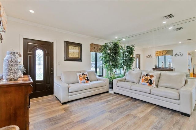 5 of 33 - 936 Nw 13th St, Fort Lauderdale, FL