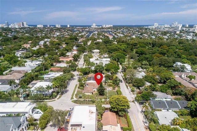 5 of 10 - 904 Se 11th Ct, Fort Lauderdale, FL