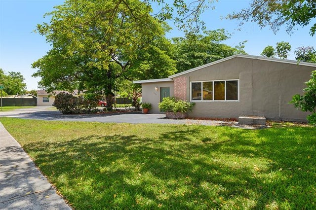 3 of 28 - 1520 Sw 47th Ter, Fort Lauderdale, FL
