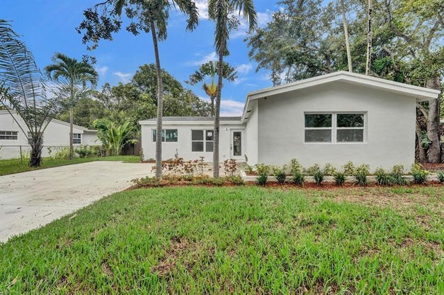 1 of 19 - 3721 N 66th Ave, Hollywood, FL