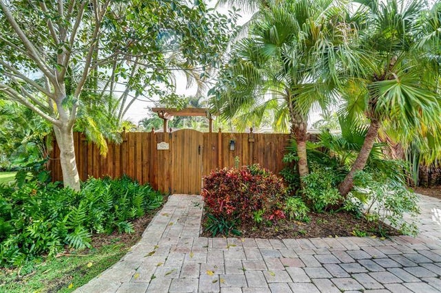 2 of 59 - 904 Ne 18th St, Fort Lauderdale, FL