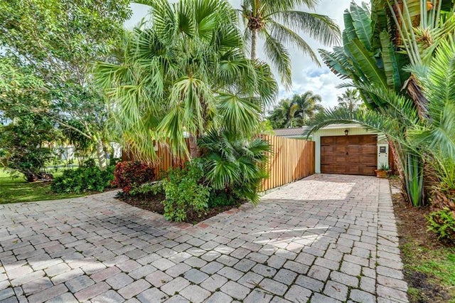 3 of 59 - 904 Ne 18th St, Fort Lauderdale, FL