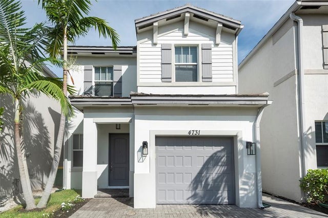 2 of 38 - 4731 Nw 48th Ter, Tamarac, FL