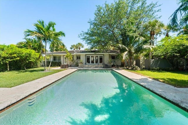 3 of 27 - 1635 Seabreeze Blvd, Fort Lauderdale, FL