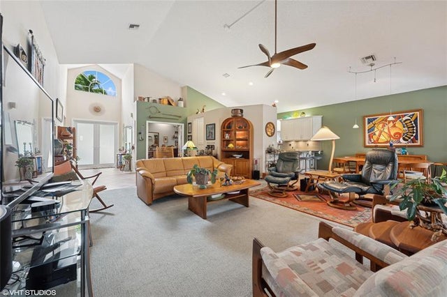 4 of 31 - 11709 Highland Pl, Coral Springs, FL