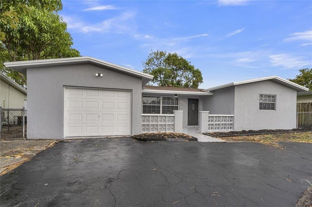 1 of 26 - 5970 Nw 15th St, Sunrise, FL