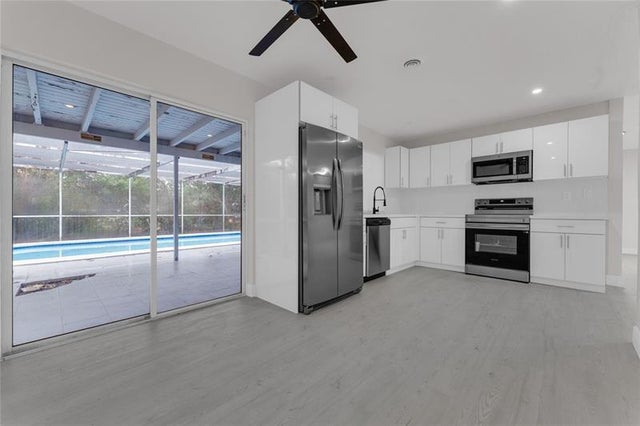 4 of 26 - 5970 Nw 15th St, Sunrise, FL