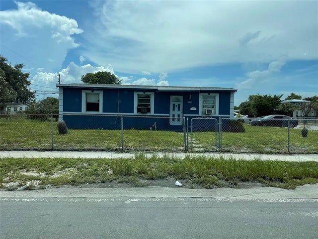 1589 Nw 6th Ave, Pompano Beach