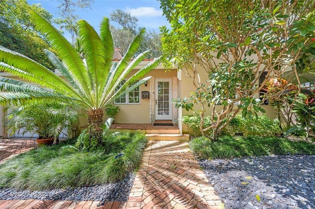 3 of 38 - 1617 Se 2nd St, Fort Lauderdale, FL