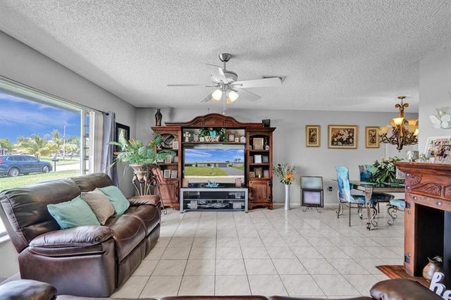 3 of 46 - 9516 Nw 80th Ct, Tamarac, FL