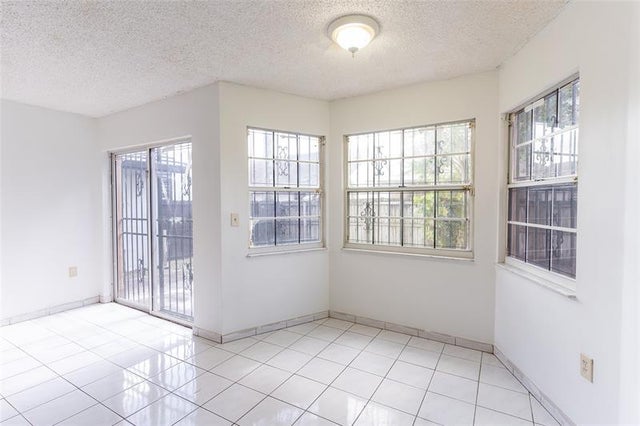 3 of 21 - 7876 Nw 189th St, Hialeah, FL