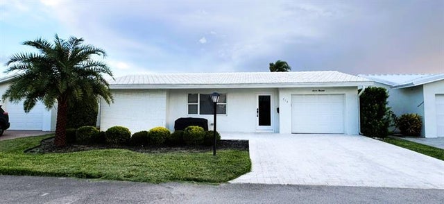 1 of 17 - 713 Sw 15th St, Boynton Beach, FL