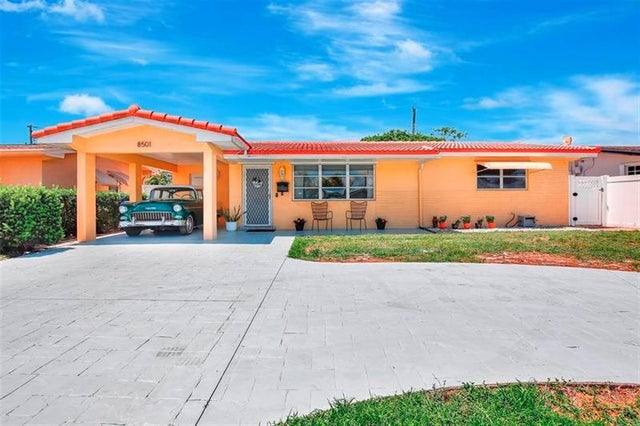 1 of 43 - 8501 Nw 11th Ct, Pembroke Pines, FL