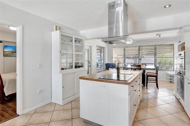4 of 43 - 8501 Nw 11th Ct, Pembroke Pines, FL