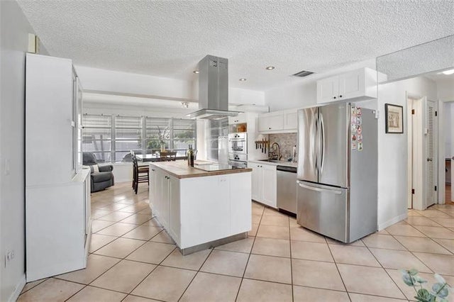 5 of 43 - 8501 Nw 11th Ct, Pembroke Pines, FL