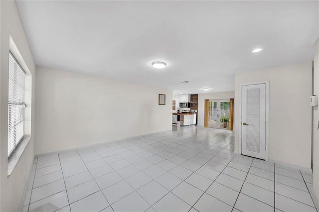 4 of 37 - 9976 Liberty Rd, Boca Raton, FL