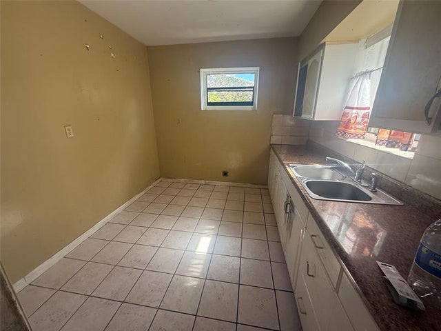 3 of 10 - 340 Carolina Ave, Fort Lauderdale, FL