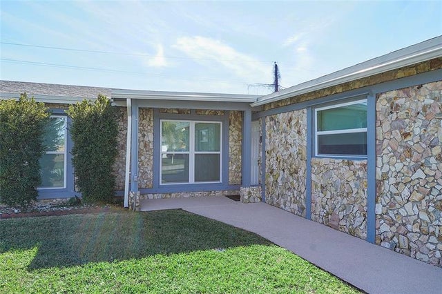 4 of 45 - 9680 Nw 25th St, Sunrise, FL