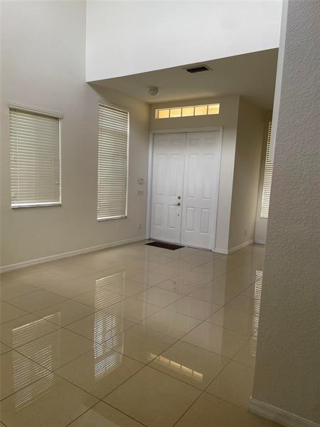 2 of 6 - 15320 Laguna Hills Dr, Fort Myers, FL