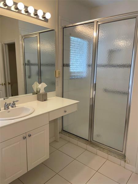 5 of 6 - 15320 Laguna Hills Dr, Fort Myers, FL