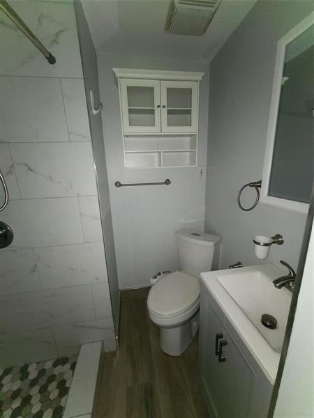 4 of 11 - 904 Se 13th St, Fort Lauderdale, FL
