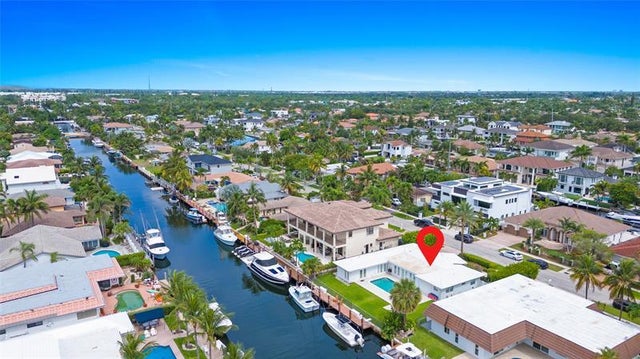 3 of 12 - 2670 Ne 47th St, Lighthouse Point, FL