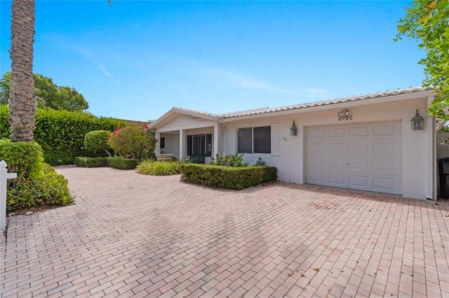 5 of 12 - 2670 Ne 47th St, Lighthouse Point, FL