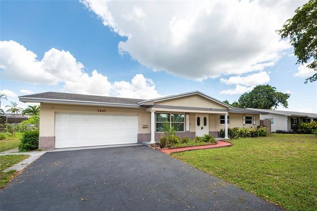 1 of 36 - 7441 Nw 13th St, Plantation, FL