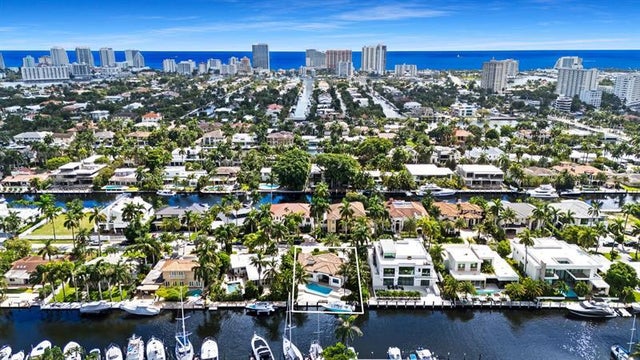 4 of 56 - 49 Fiesta Way, Fort Lauderdale, FL