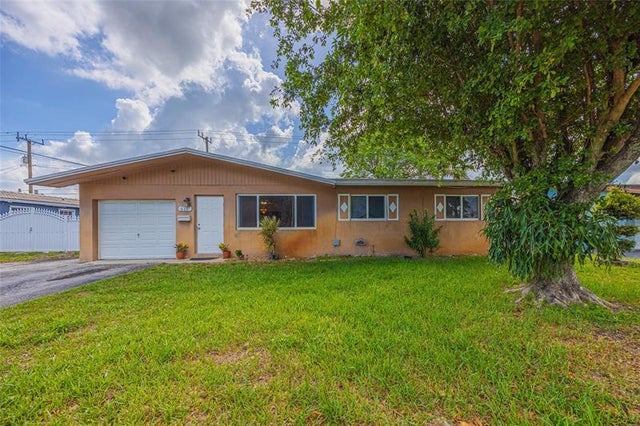 2 of 22 - 511 N 65th Ave, Hollywood, FL