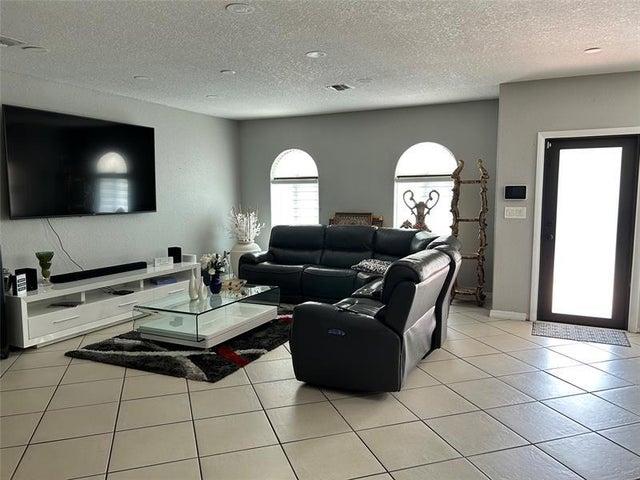 3 of 18 - 2000 Sw 28th Ave, Fort Lauderdale, FL