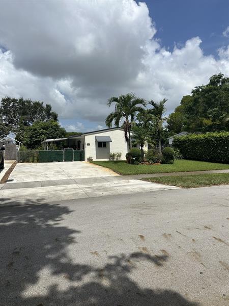 2 of 2 - 1620 N 71st Ter, Hollywood, FL