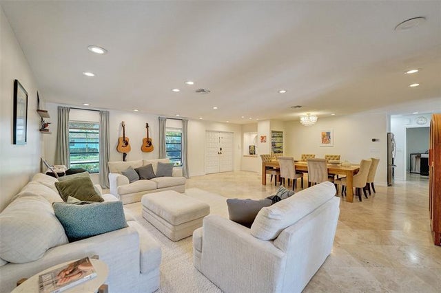 2 of 24 - 3401 N 31 Terr, Hollywood, FL