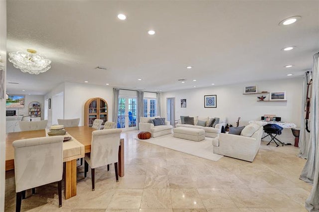 4 of 24 - 3401 N 31 Terr, Hollywood, FL