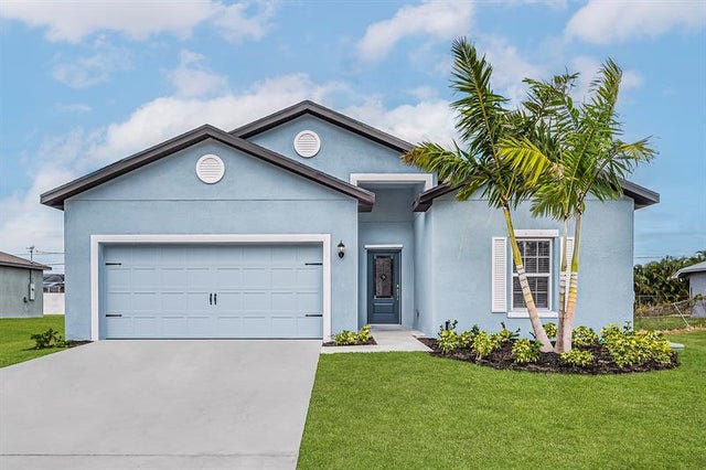 1 of 18 - 7926 105th Ave, Vero Beach, FL