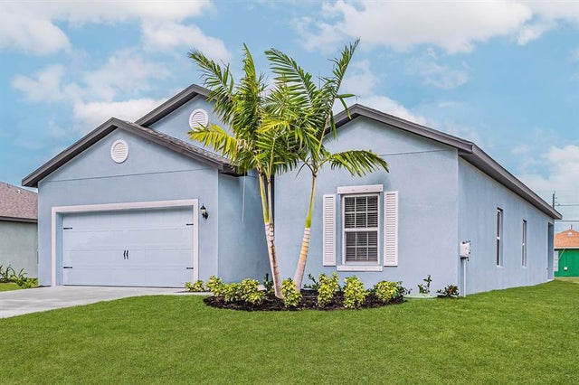 2 of 18 - 7926 105th Ave, Vero Beach, FL