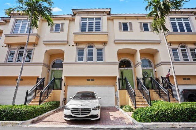1 of 15 - 1812 Coral Heights Lane, Oakland Park, FL