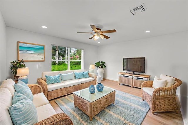 3 of 65 - 11600 Nw 52nd Ct, Coral Springs, FL