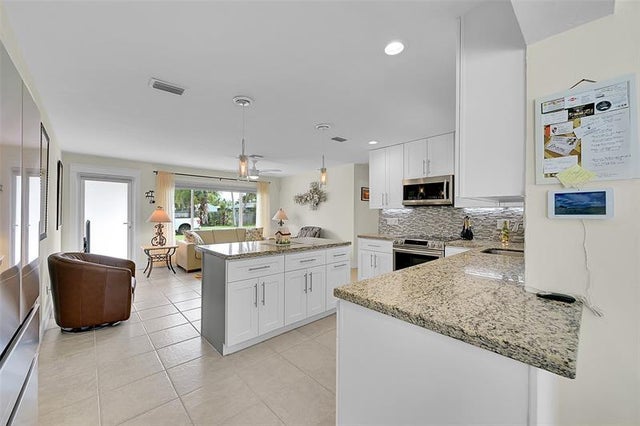 5 of 53 - 232 Sw 13th St, Pompano Beach, FL